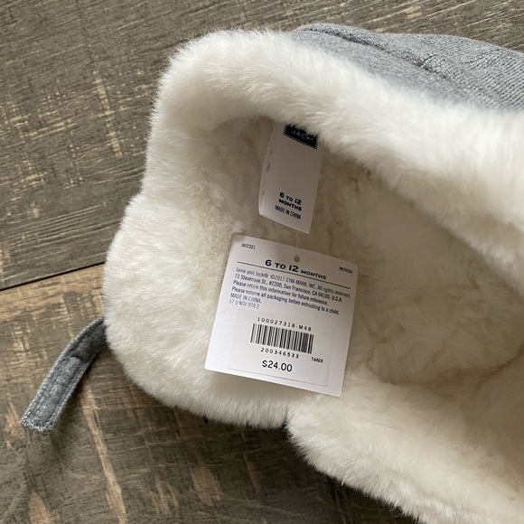 NWT Janie and Jack Grey Knit Fur Lined Baby Hat - Picture 4 of 7